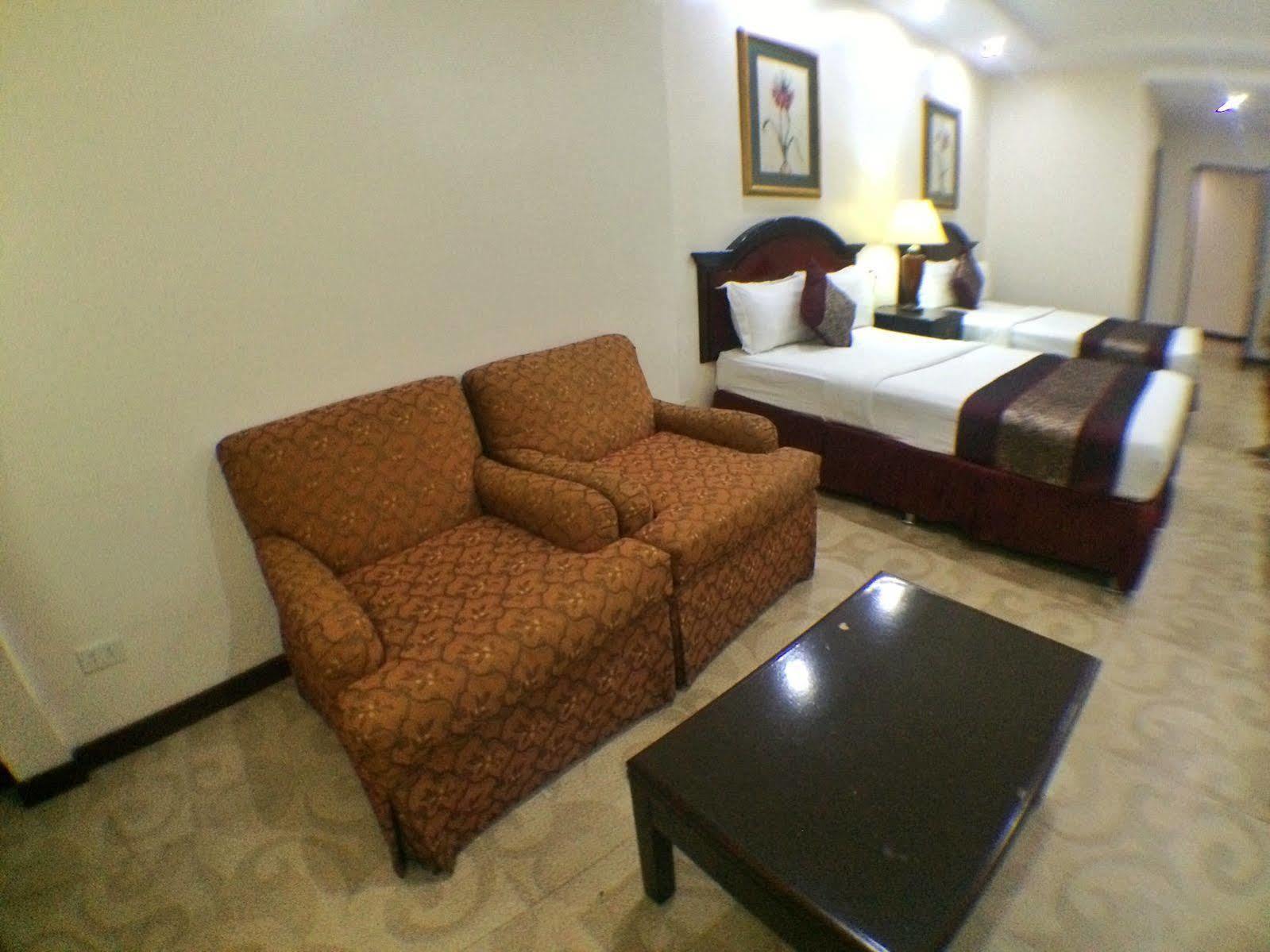 Cindy Kelly Hotel Olongapo Extérieur photo